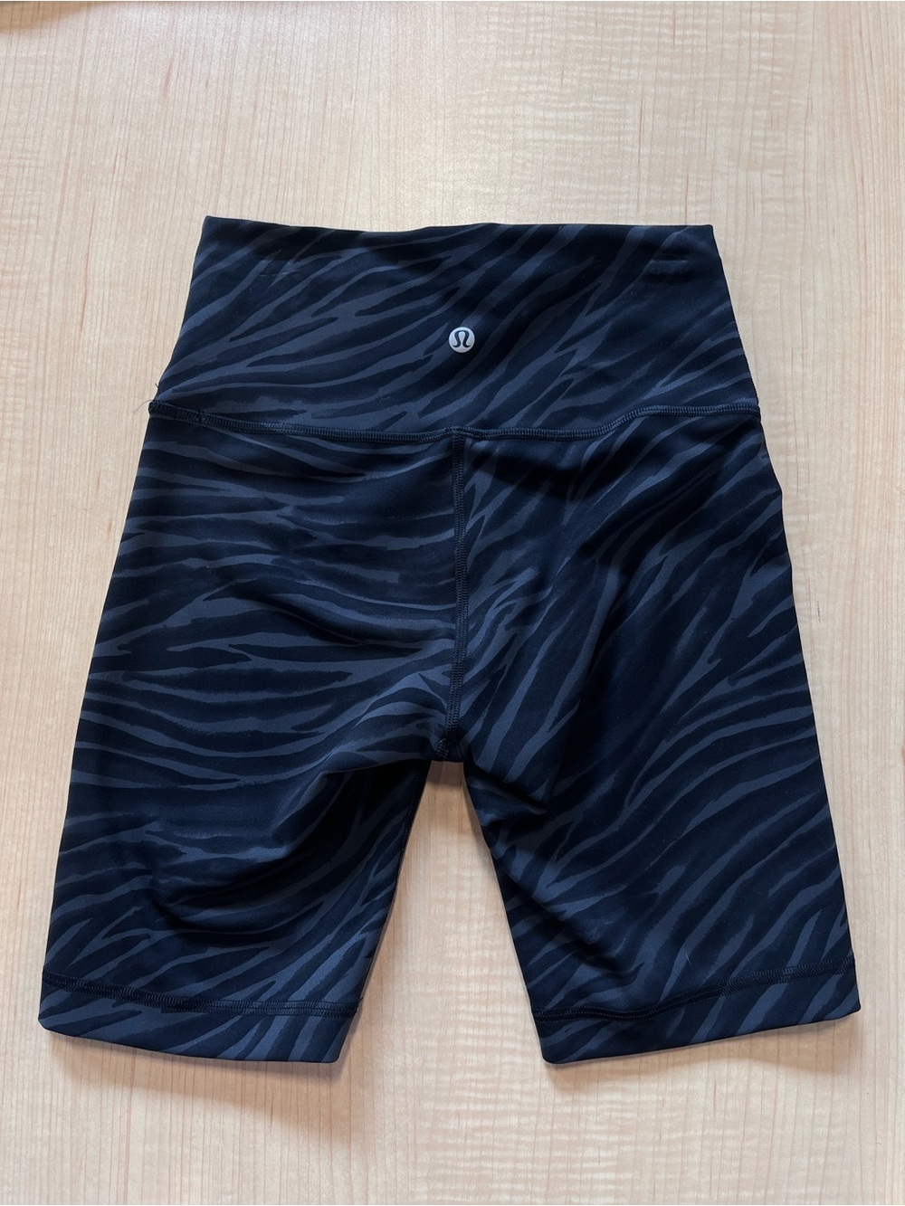lululemon athletica Wunder train printed shorts size 4